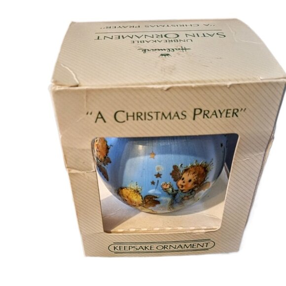 Vintage 1984 Unbreakable Hallmark Keepsake satin ornament “A Christmas Prayer - Picture 1 of 6